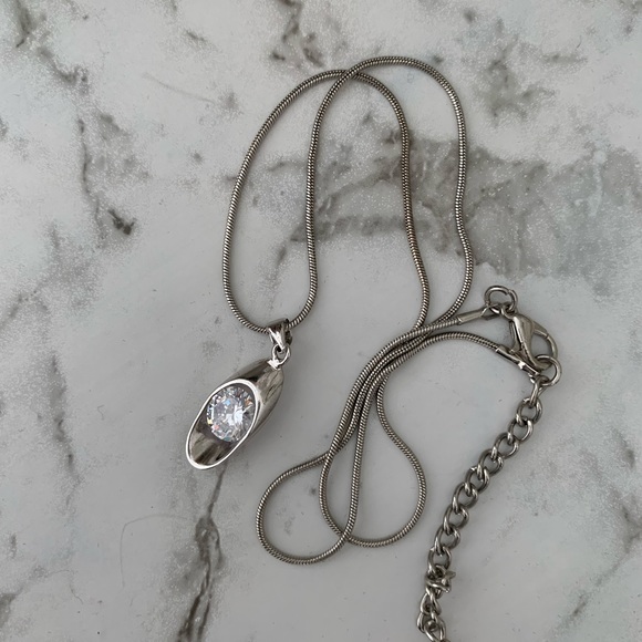 Silver Necklace with Sparkle diamond pendant - Picture 3 of 3